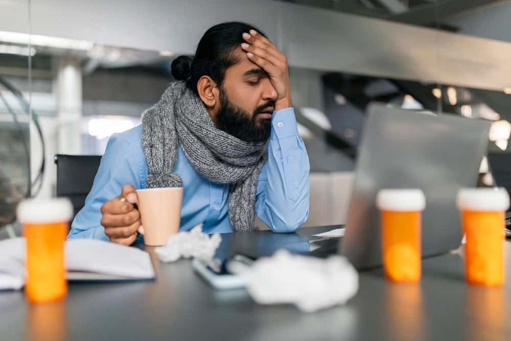 Employé souffrant de maux de tête